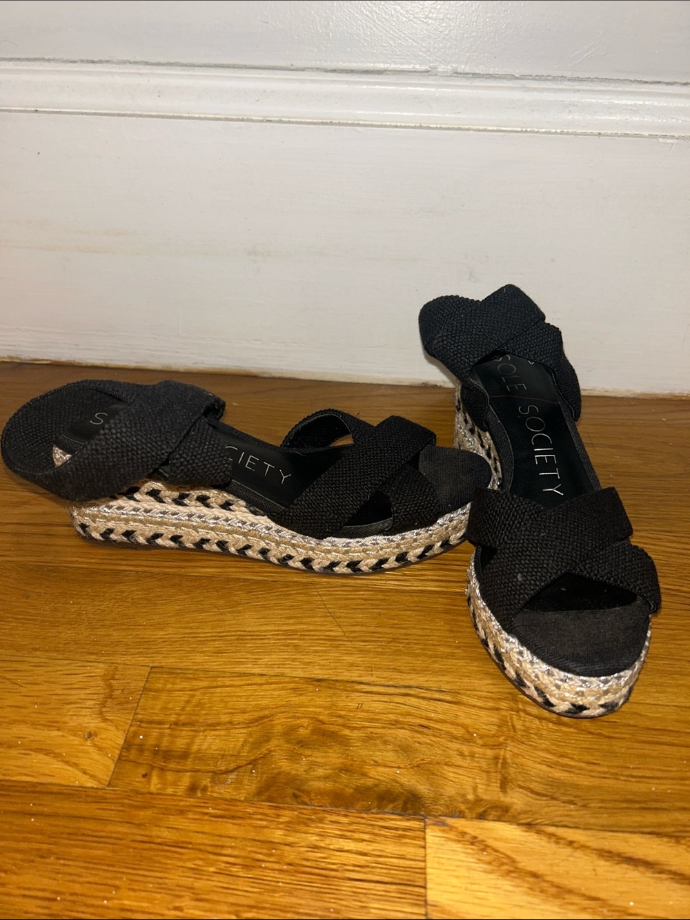 Sole Society Black Wedge Espadrille Sandals with Braided Jute Platform
